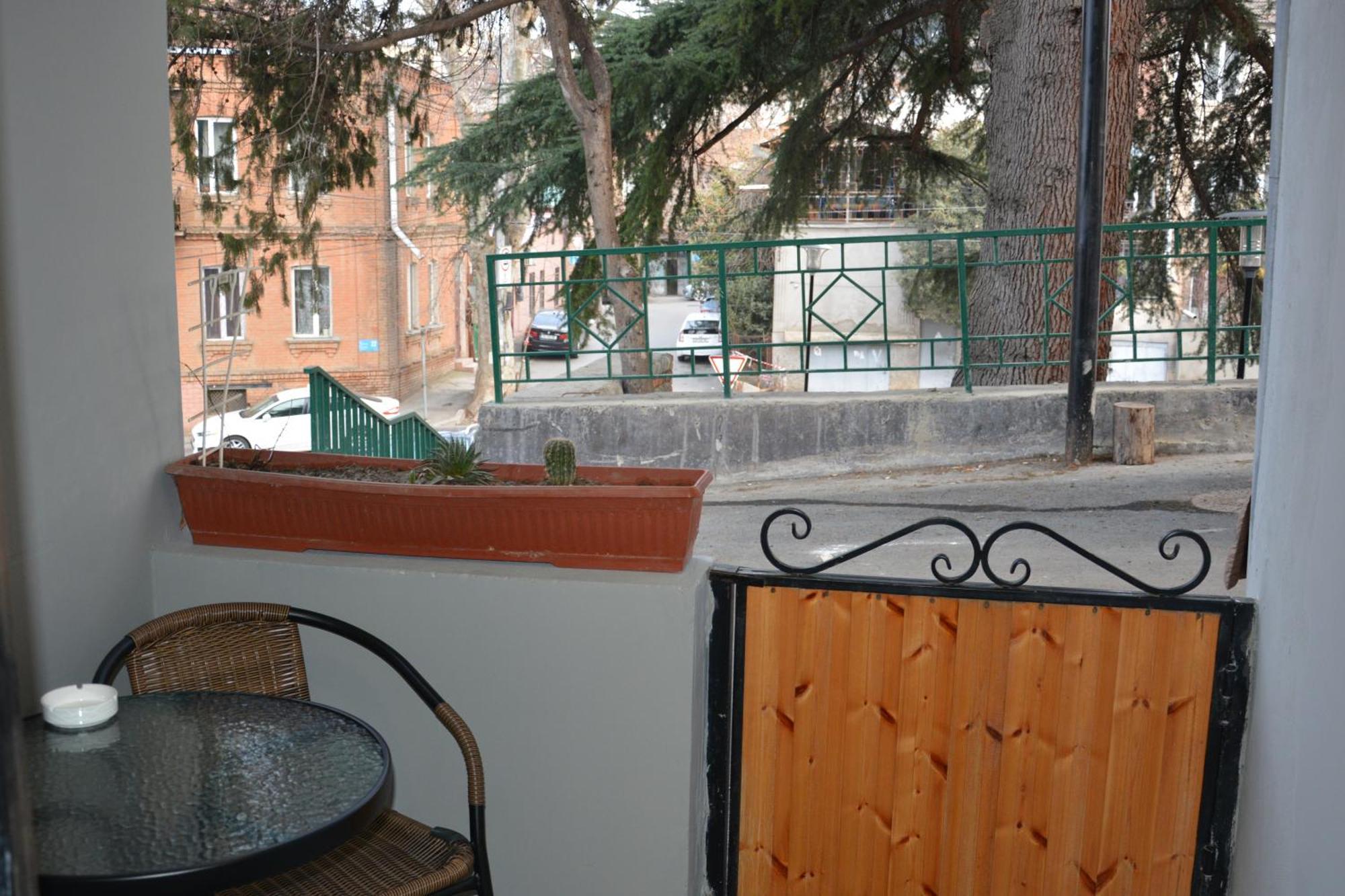 Nikas Apartment Tbilisi Bagian luar foto