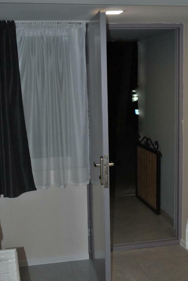 Nikas Apartment Tbilisi Bagian luar foto