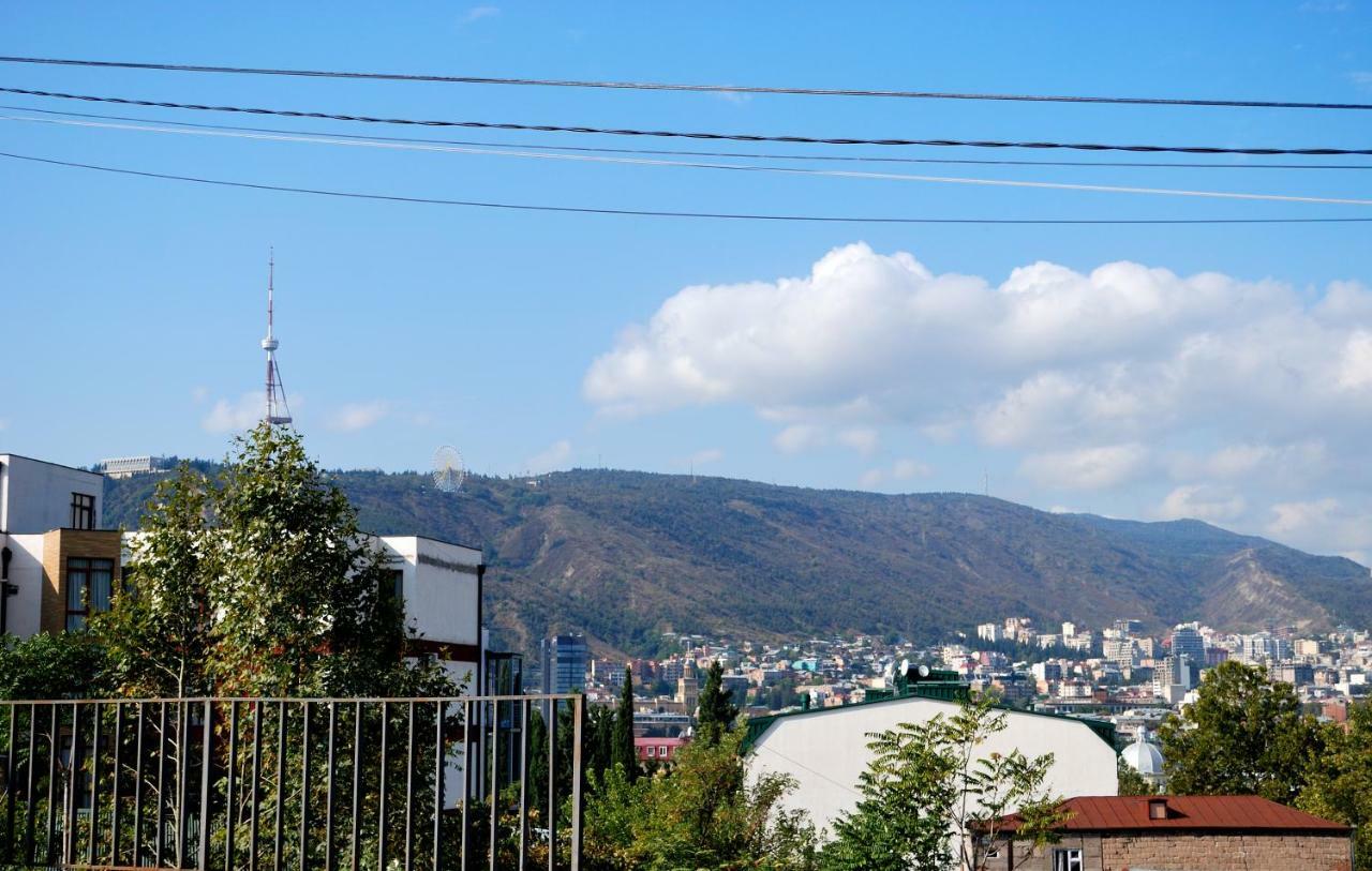Nikas Apartment Tbilisi Bagian luar foto