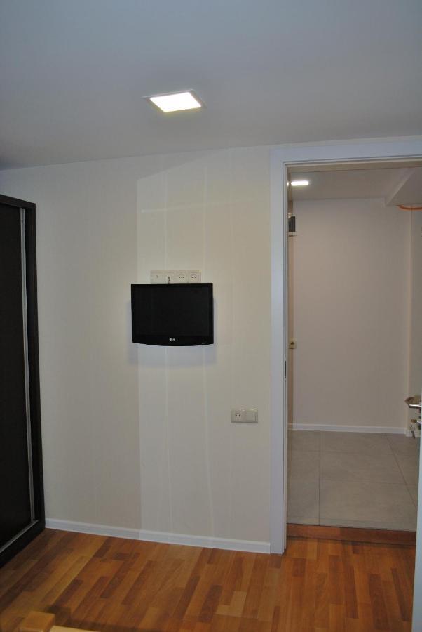 Nikas Apartment Tbilisi Bagian luar foto